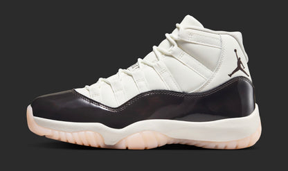 Air Jordan 11 Neapolitan